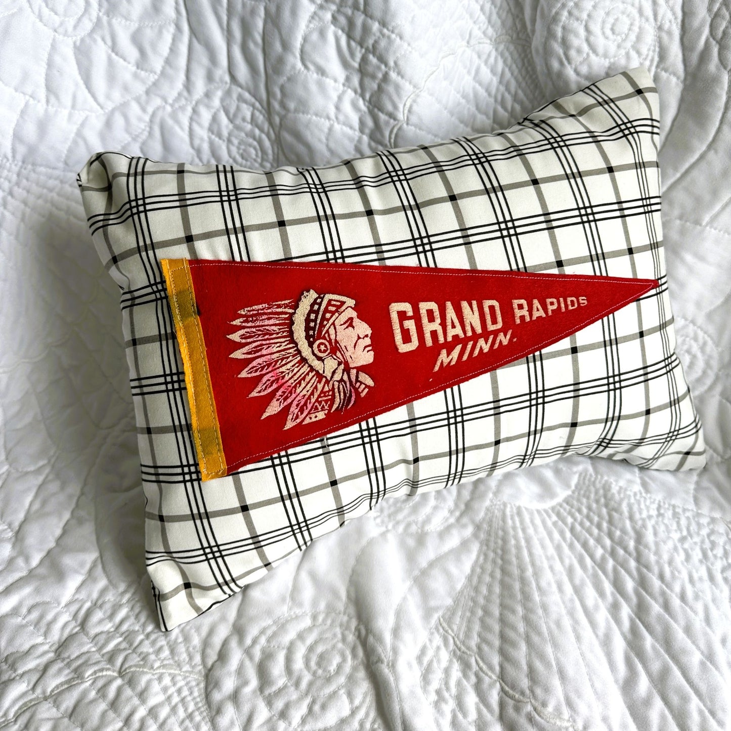 Minnesota Grand Rapids Vintage Pennant on New Woven Plaid Throw Pillow