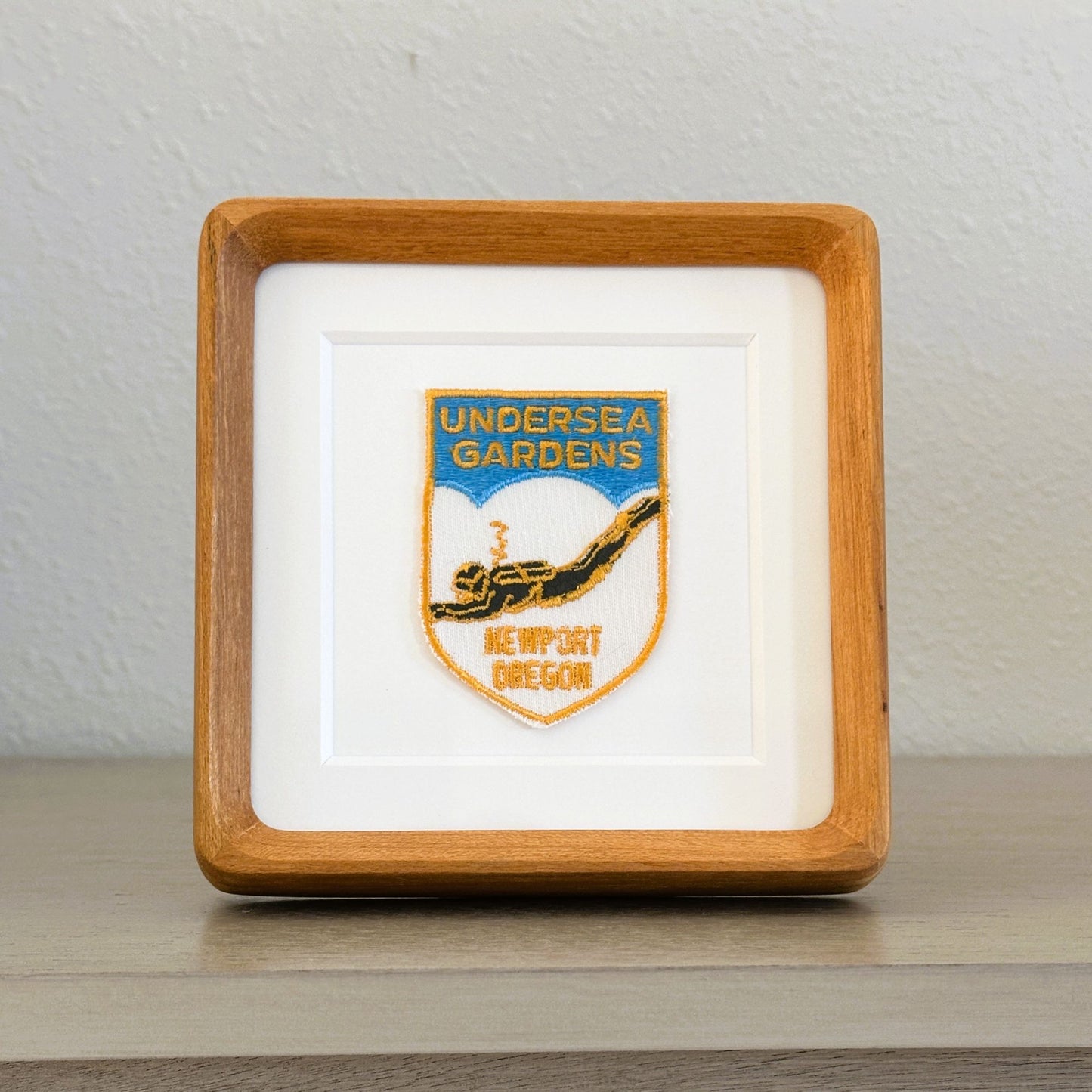 Oregon Newport Underwater Gardens Vintage Patch Wood Framed