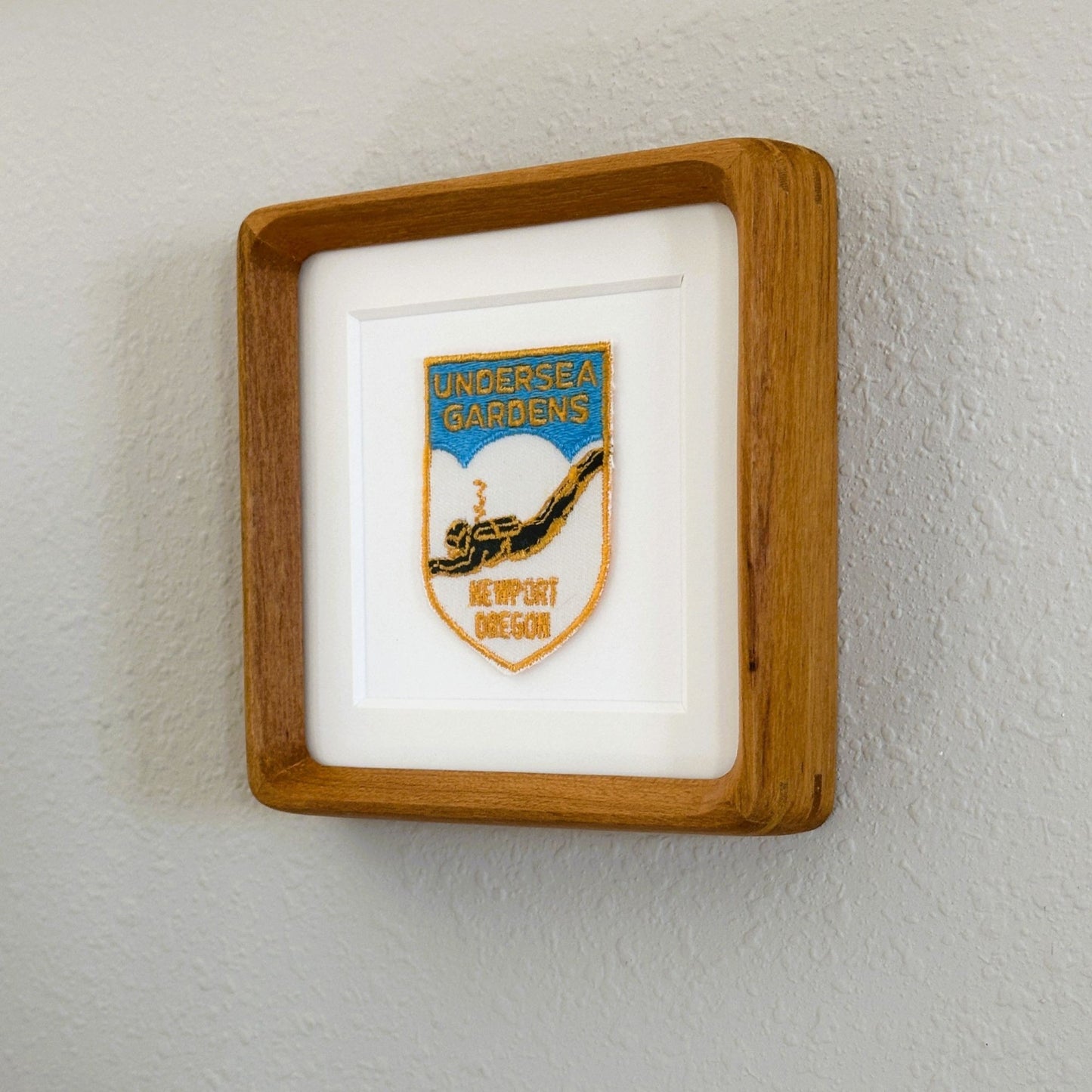 Oregon Newport Underwater Gardens Vintage Patch Wood Framed
