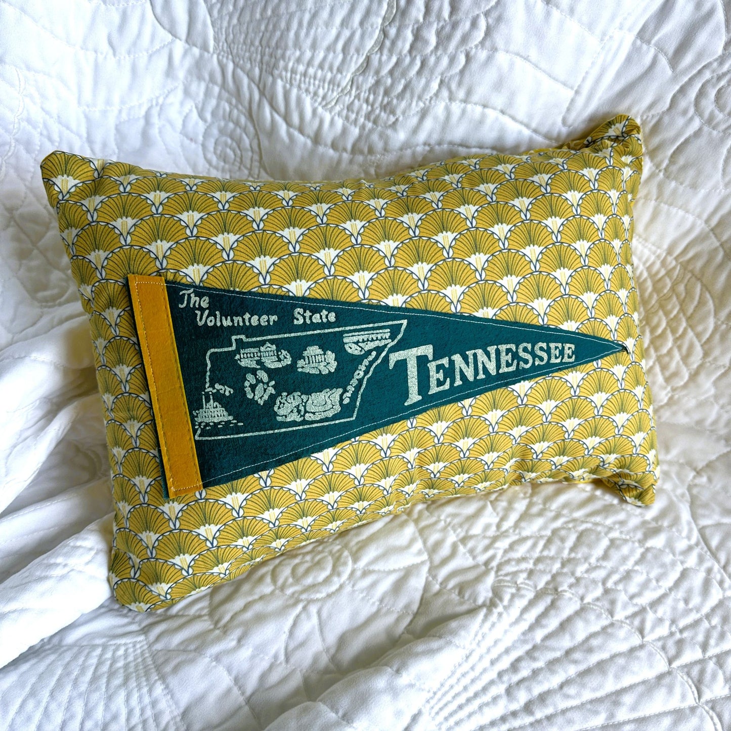 Tennessee Vintage Pennant on New Woven Throw Pillow