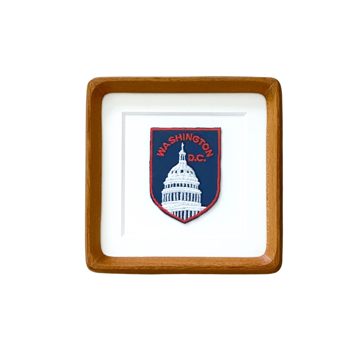 Vintage Travel Patches & Pennants