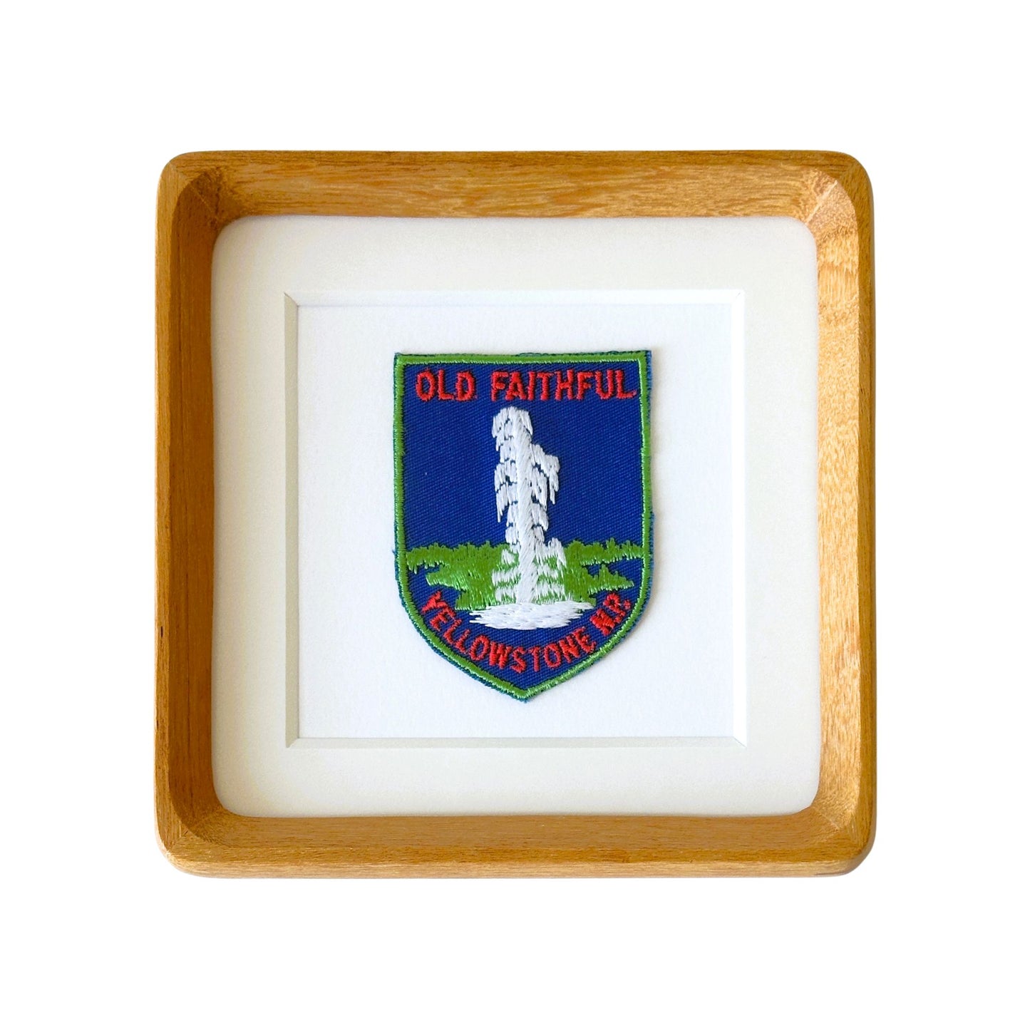 Wyoming Yellowstone National Park Old Faithful Geyser Vintage Framed Travel Patch